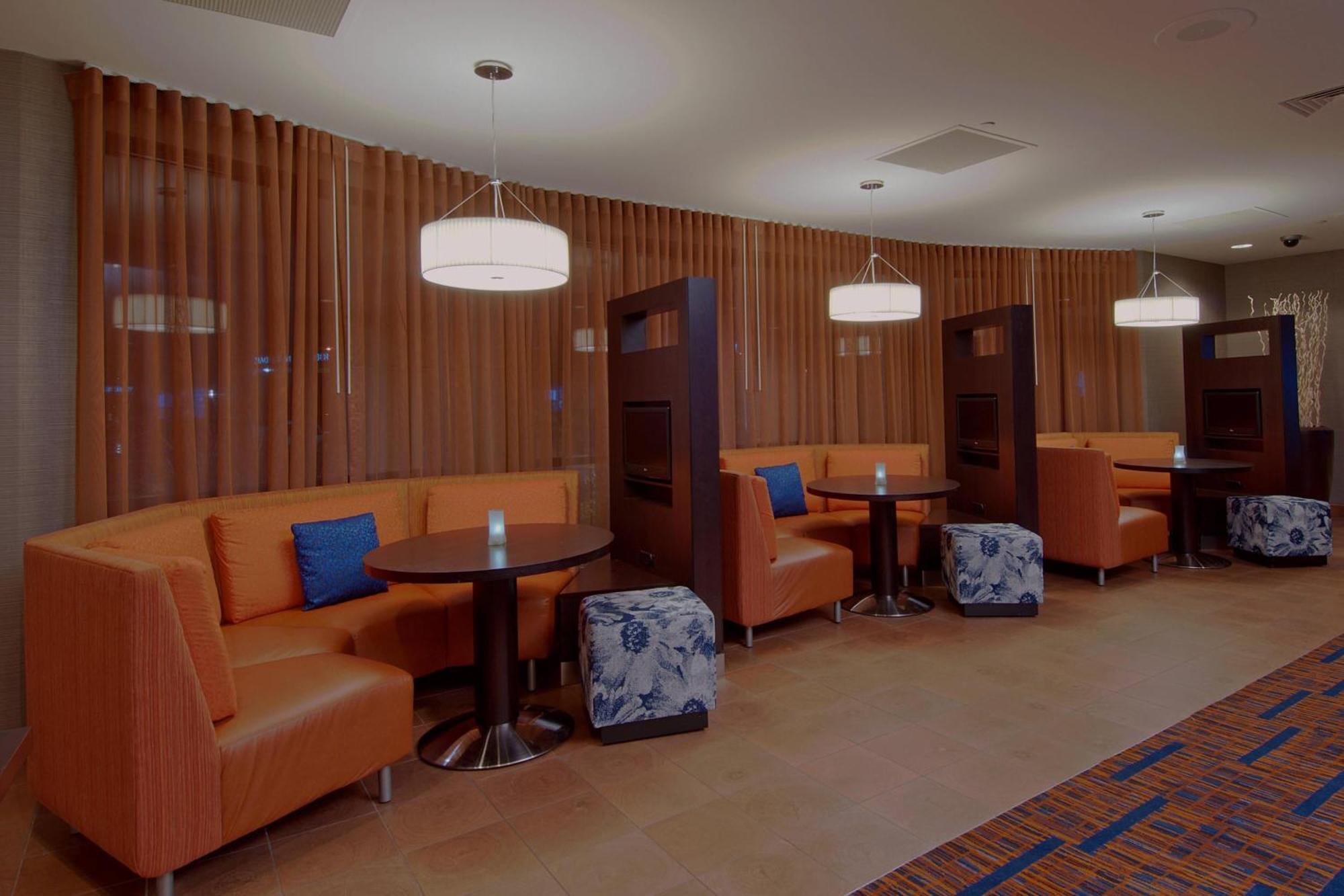 Courtyard By Marriott Madison West / Middleton Hotel Eksteriør billede