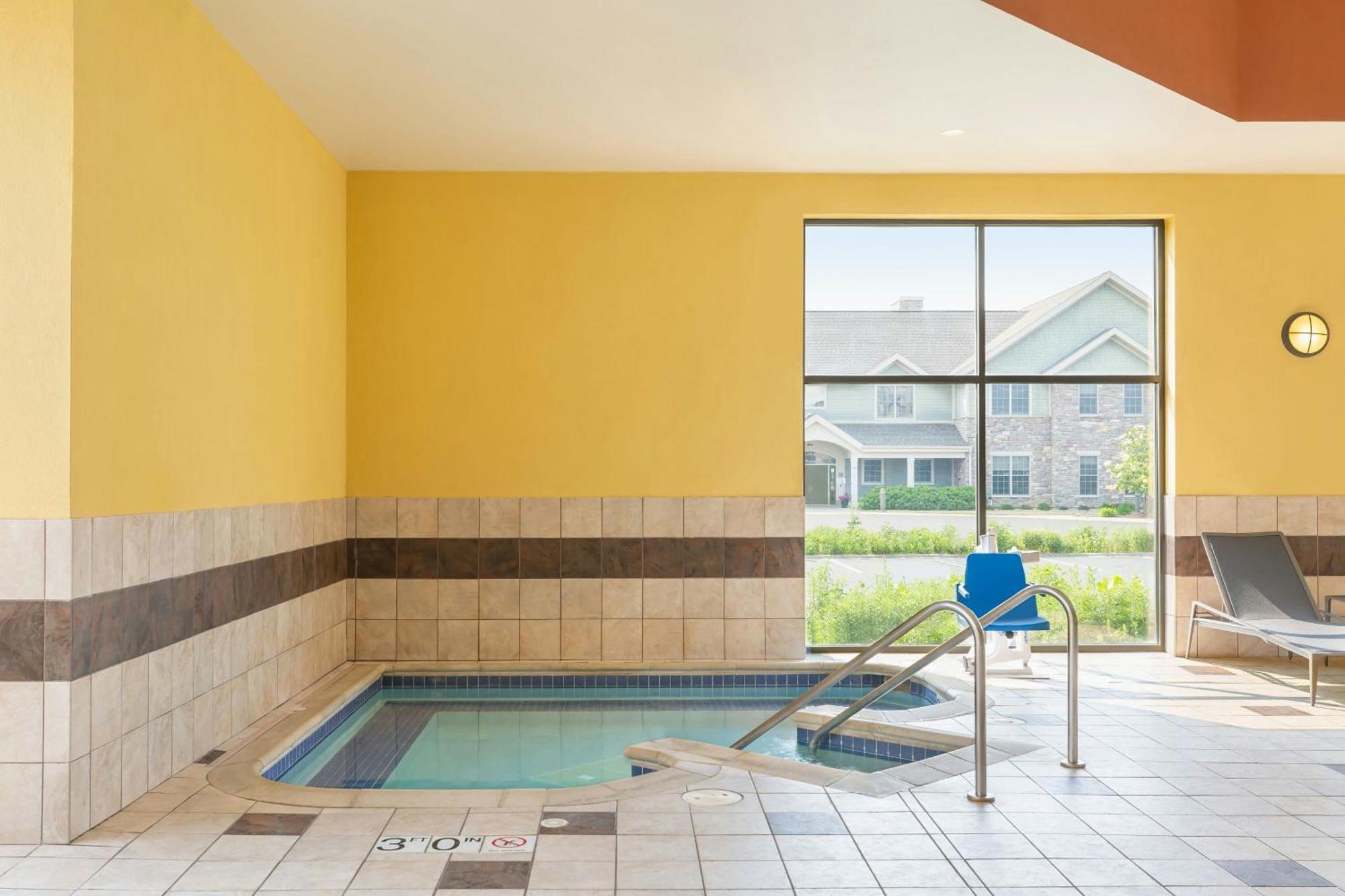 Courtyard By Marriott Madison West / Middleton Hotel Eksteriør billede