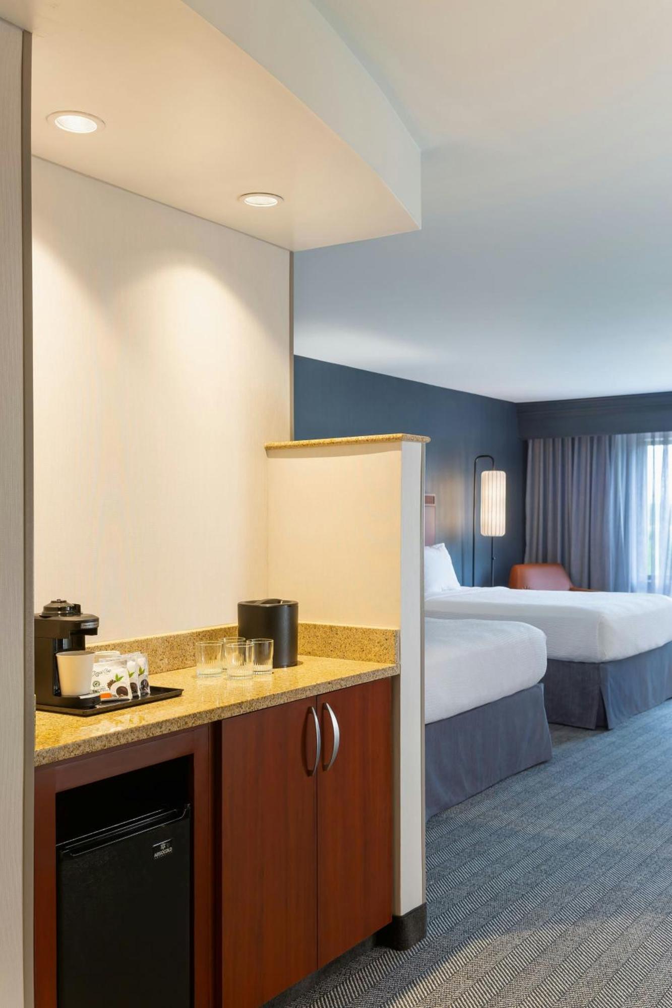 Courtyard By Marriott Madison West / Middleton Hotel Eksteriør billede